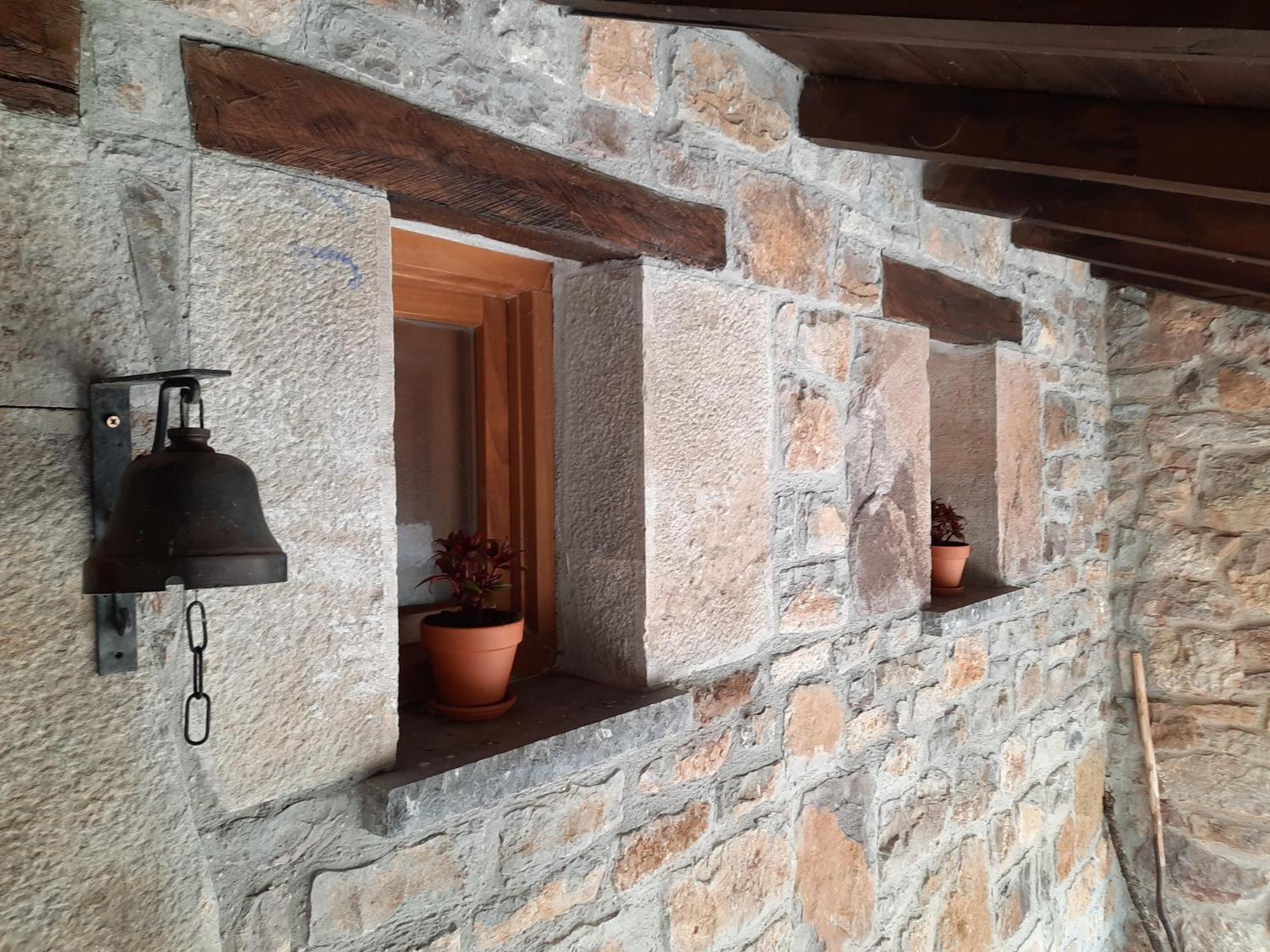 La Forna Del Coto Apartment Luaran gambar